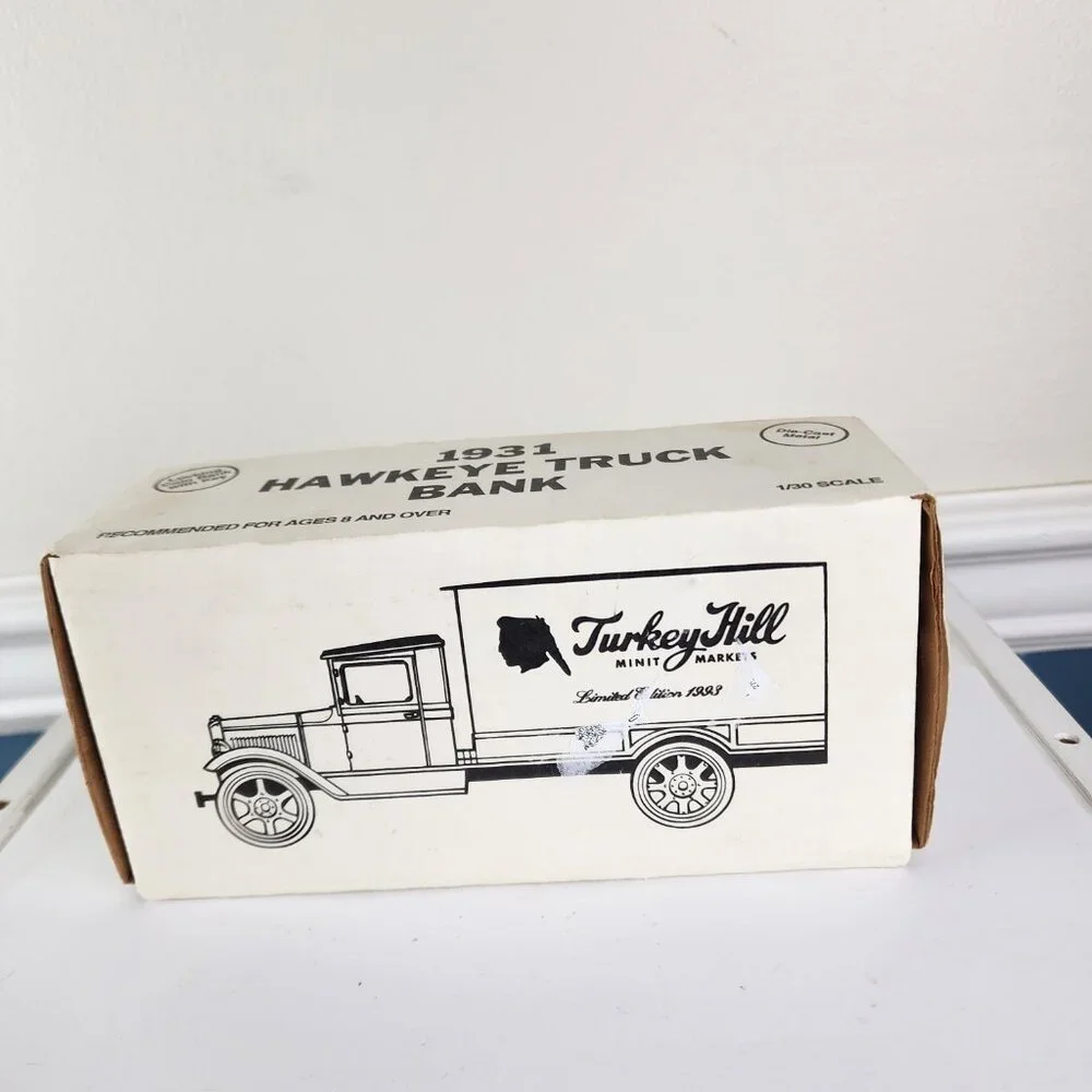 Ertl 1931 Hawkeye Die-Cast Metal Turkey Hill Truck Bank NWOT